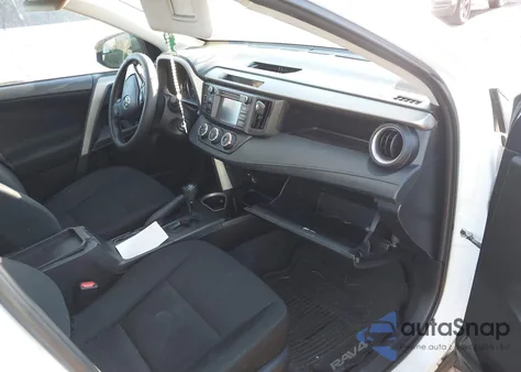 2016 Toyota Rav4 Le z USA, uszkodzony, nr VIN 2T3BFREV6GW511931